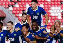 Selisih Gol +3 Bawa Persib Memimpin, Sabah Tergeser Setelah Dua Laga