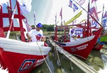 Bukan Sekadar Cat, 4.800 Kapal Nelayan Dirawat dengan Warna Merah Putih
